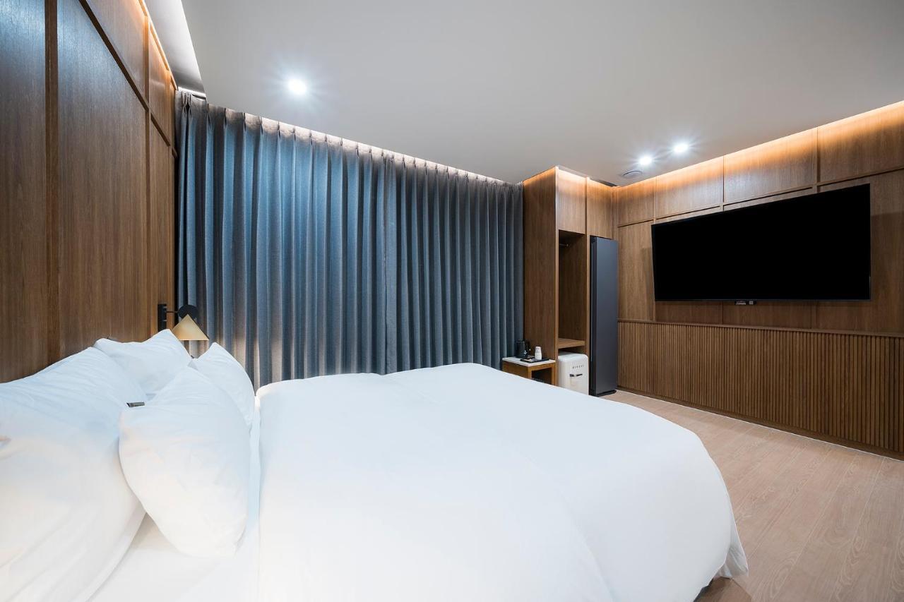 Brown Dot Hotel Pyeonghwa Plaza Mokpo Eksteriør bilde