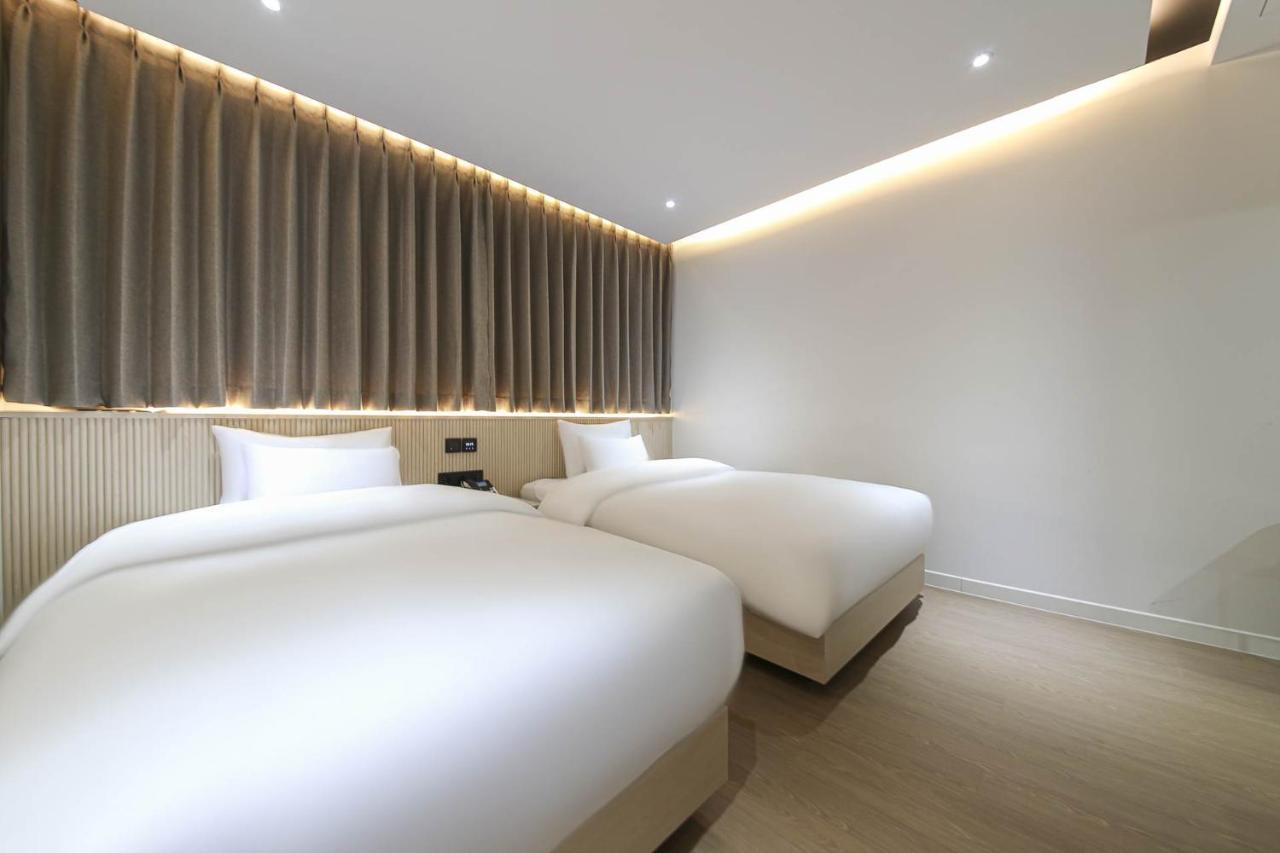 Brown Dot Hotel Pyeonghwa Plaza Mokpo Eksteriør bilde